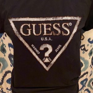 💜EUC💫 GUESS Women’s Tee